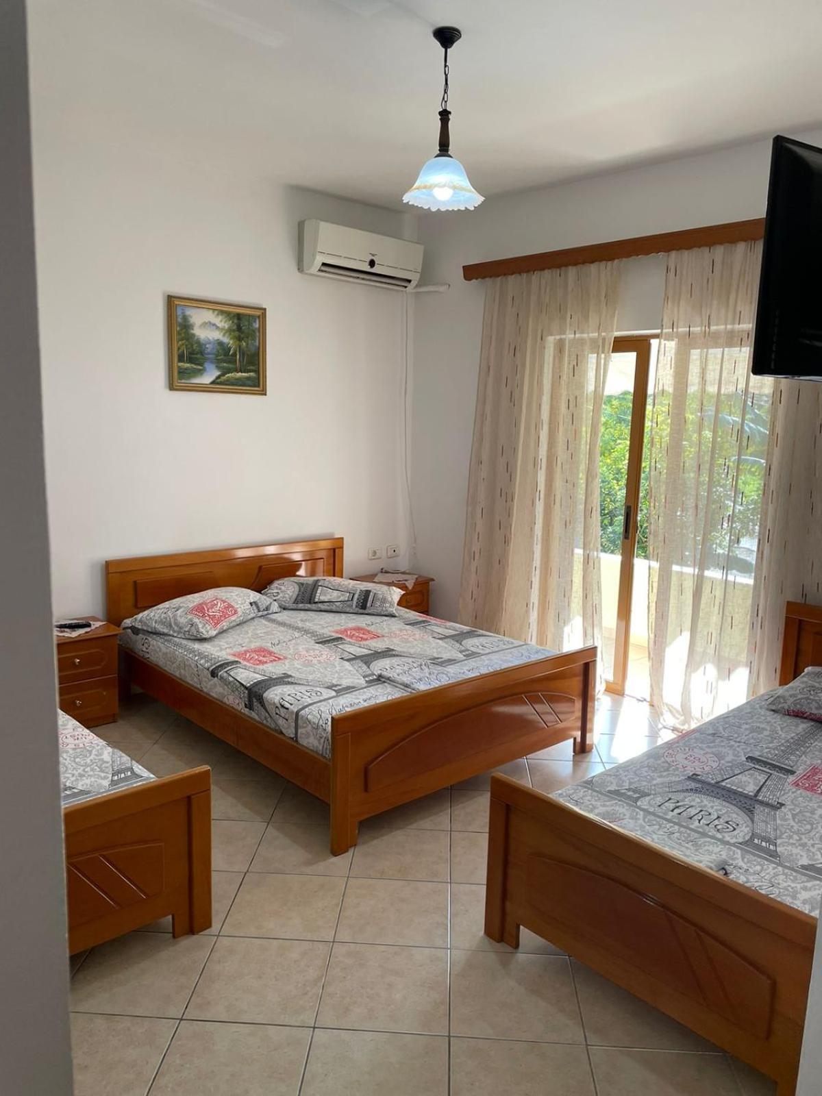 Olive Tree Hotel Sarandë Buitenkant foto