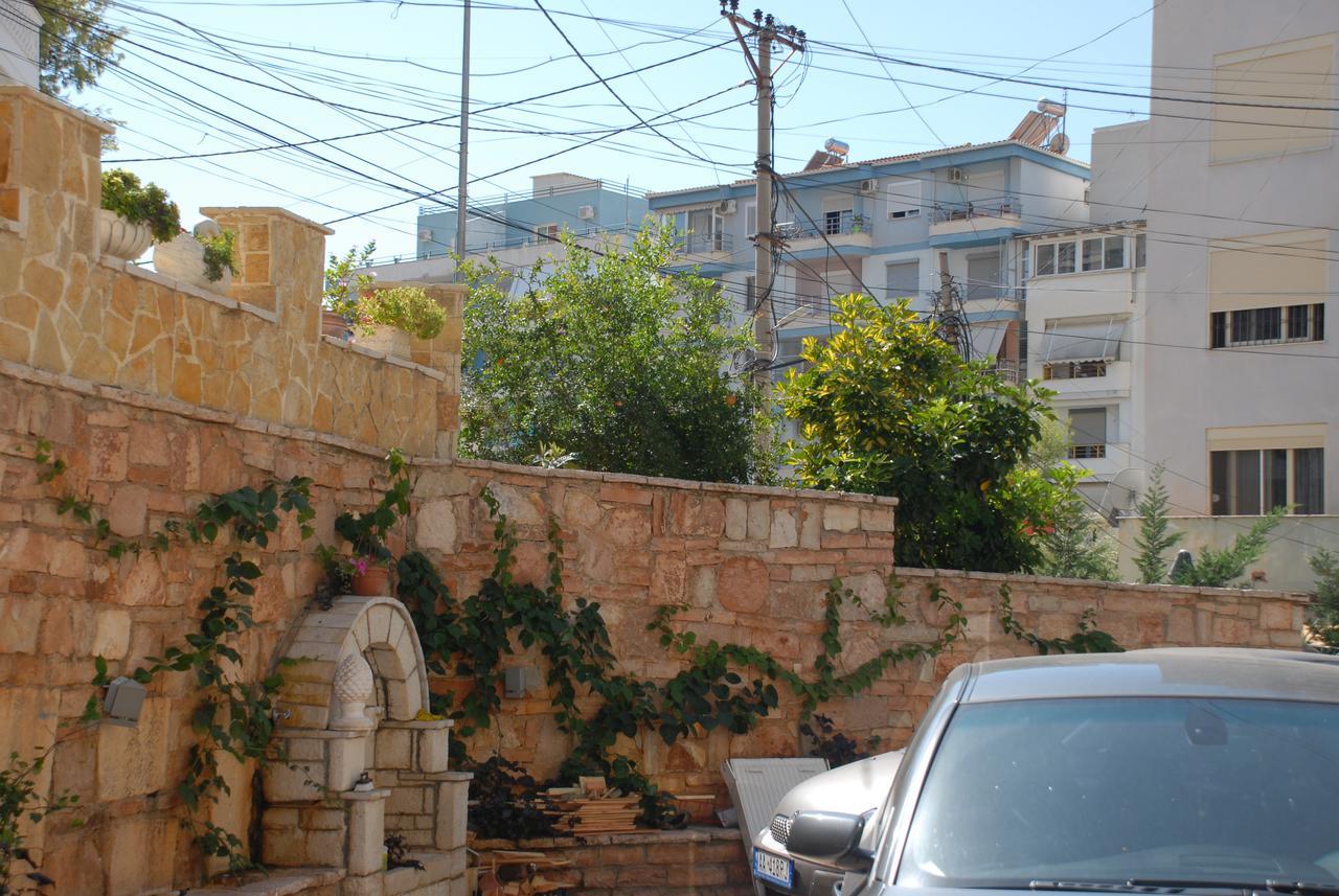 Olive Tree Hotel Sarandë Buitenkant foto